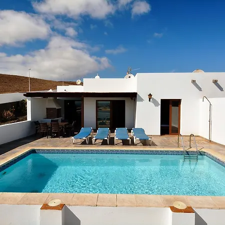 Tamarindos Private Pool! * Playa Blanca (Lanzarote)